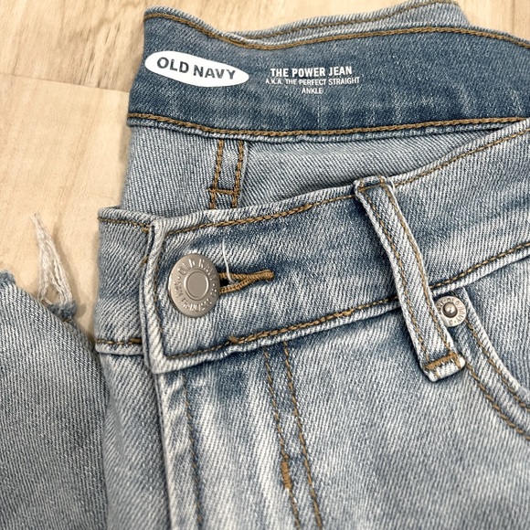 Old Navy “The Power Jean” straight leg size 0 - Picture 3 of 5